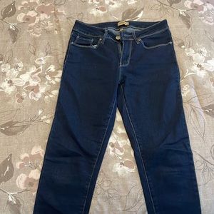 In a size 5, in perfect condition